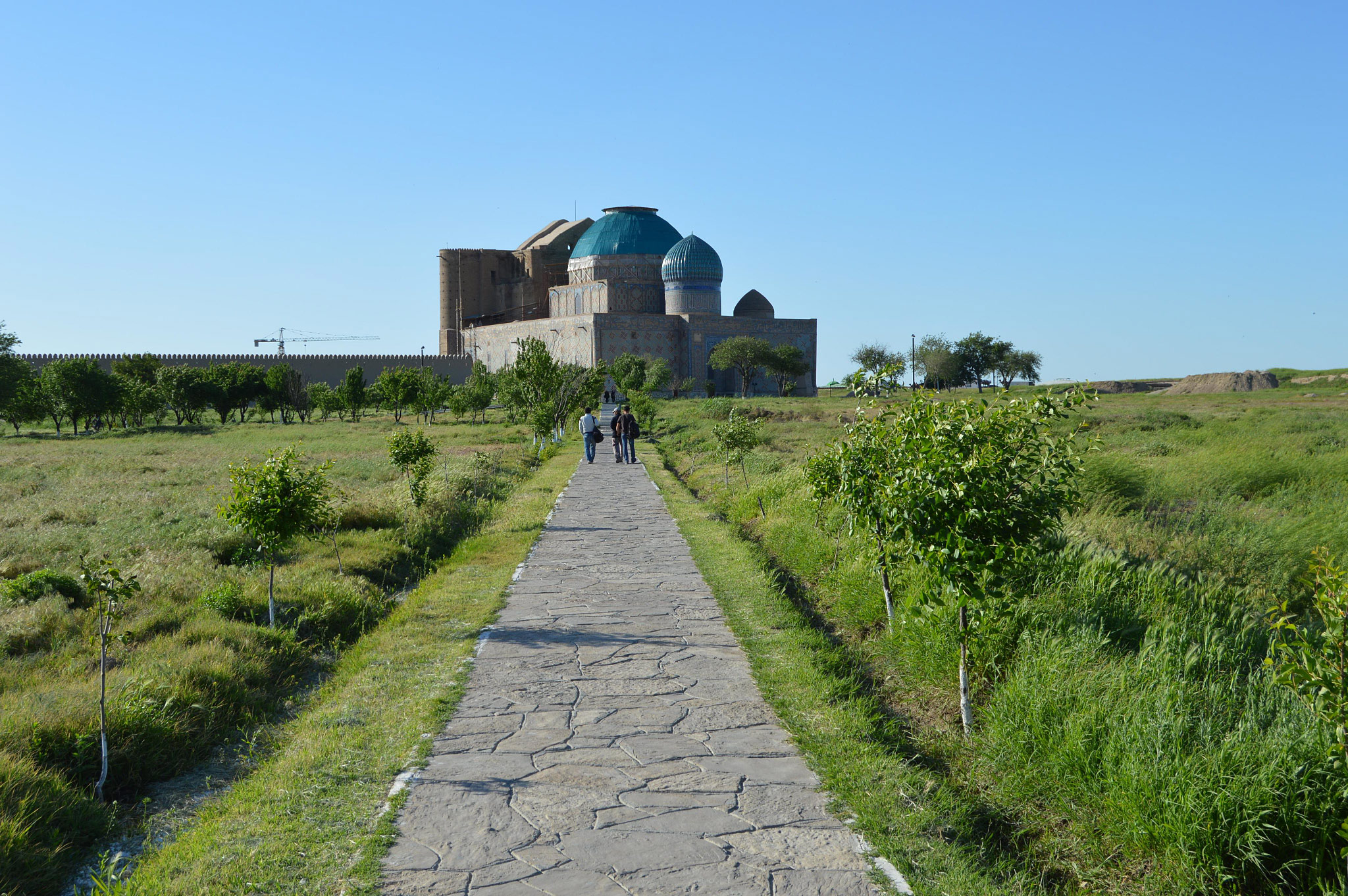Turkistan (Түркістан, Туркестан)